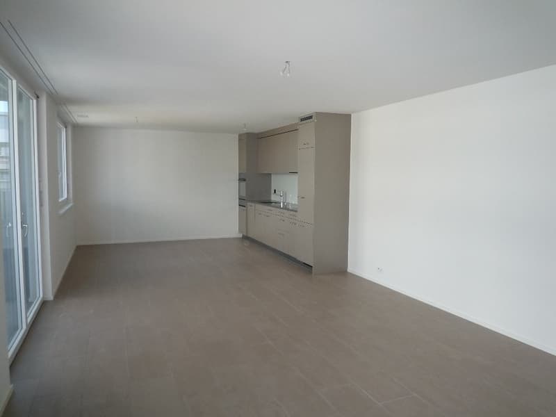 6156.09.0201_Blick_WZ_zu_Kueche.JPG