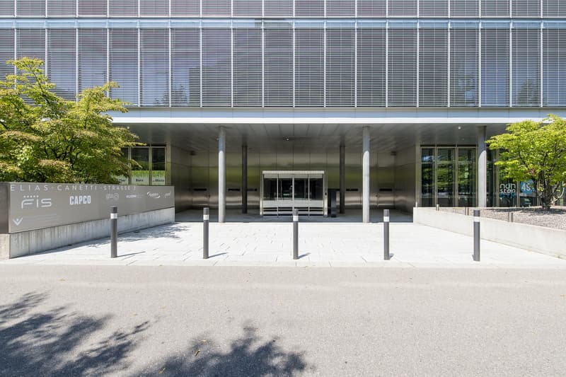Attractive office space on the 3rd floor in a well-connected location in Zurich Oerlikon (3)