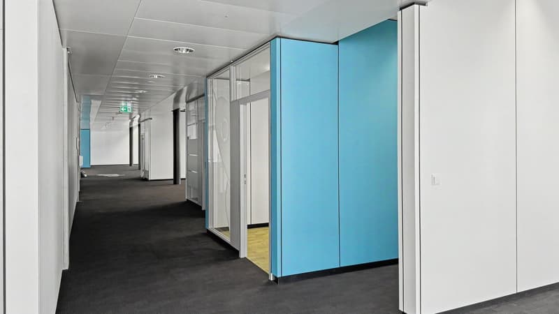 Attractive office space on the 3rd floor in a well-connected location in Zurich Oerlikon (8)
