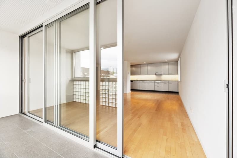 Loggia + Wohnzimmer