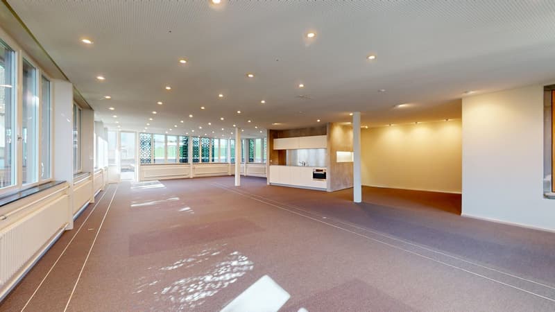 Espace de bureau attractif dans un excellent emplacement au centre d'Affoltern a. A. (2)