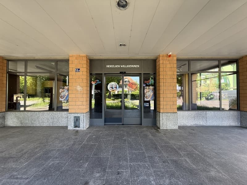 Espace commercial spacieux et flexible au rez-de-chaussée (3)