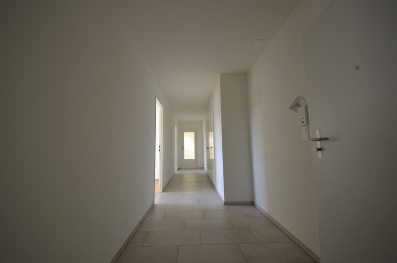 Great apartment with sunny balcony (6)
