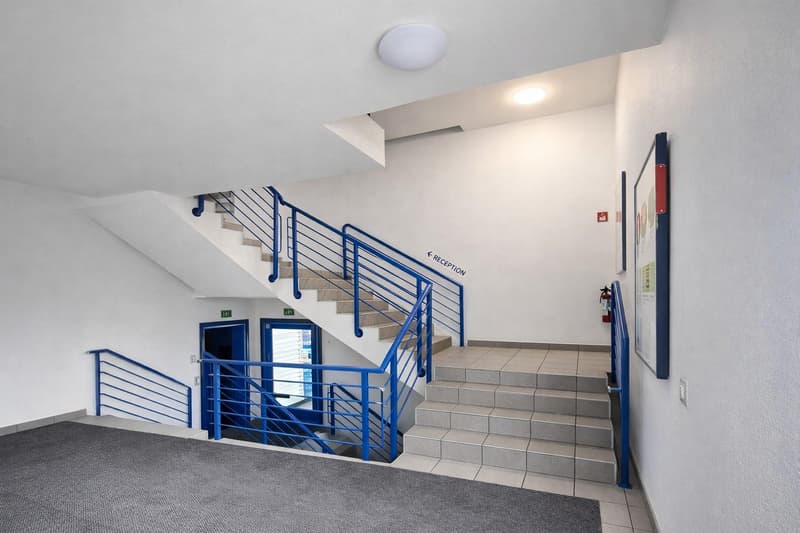 Attraktive Büroräumlichkeiten an gut erschlossener Lage in Sion (2)