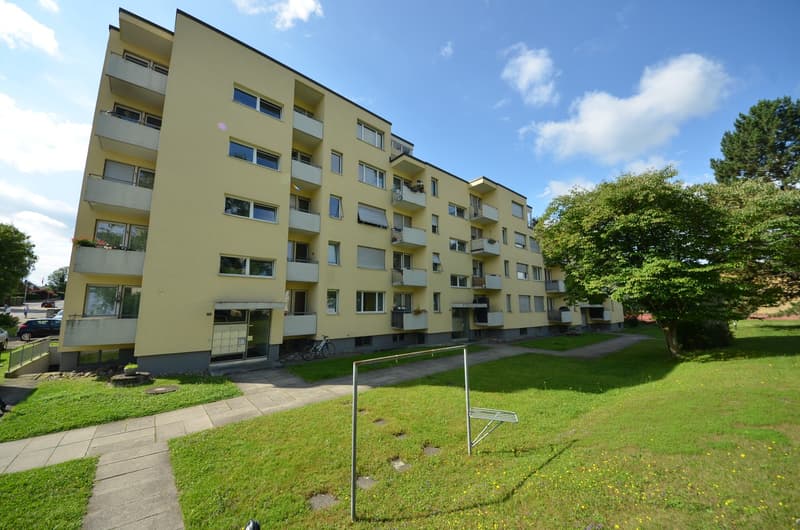Schöne 3.5-Zimmerwohnung im 3. Obergeschoss (1)