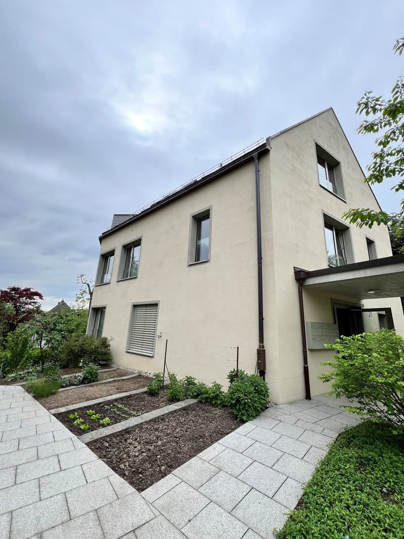 Appartamento attraente con posto a sedere in giardino a Zürich-Hottingen (1)