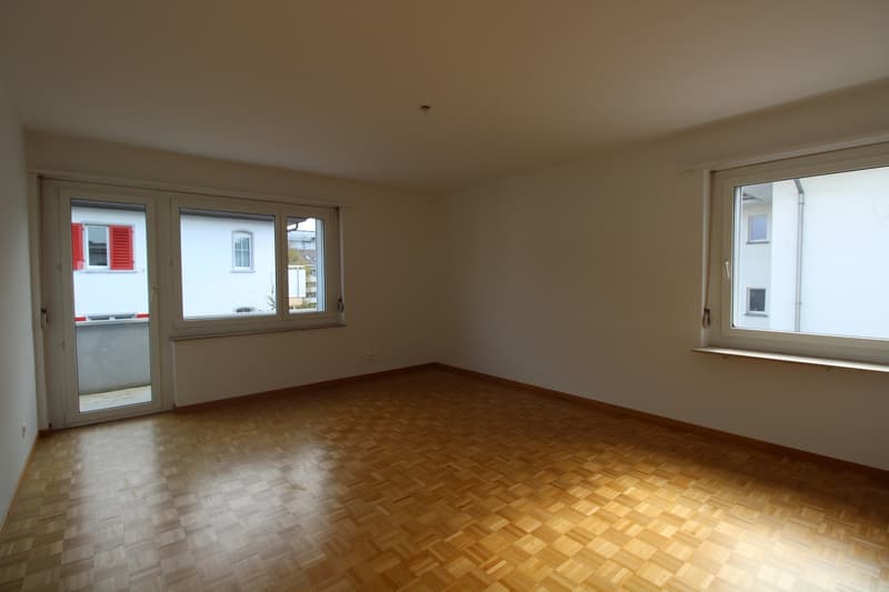 Bello appartamento 4.0 locali con balcone in affitto (4)