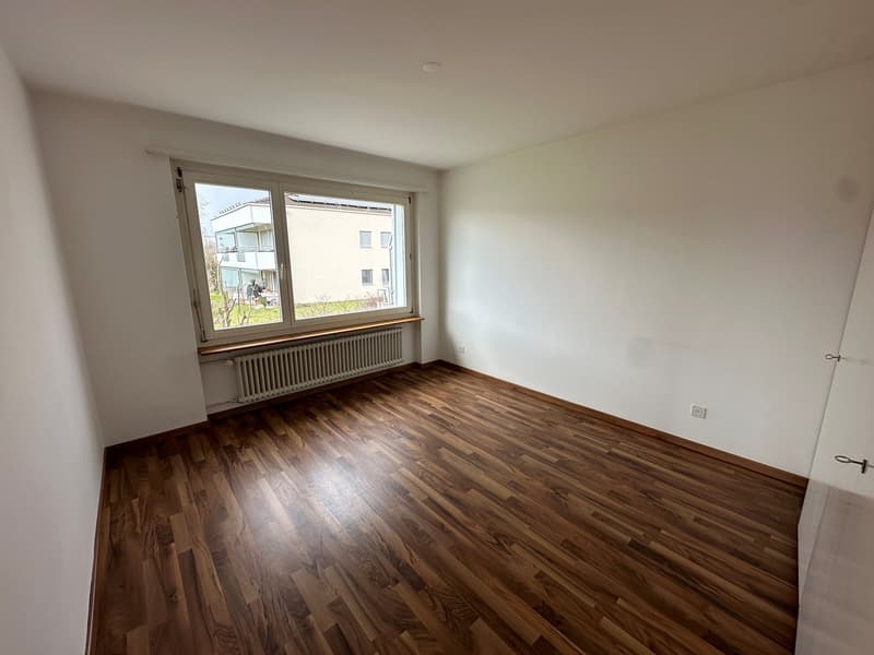 Charming 2.5-room apartment - near Dietlikon train station (4)