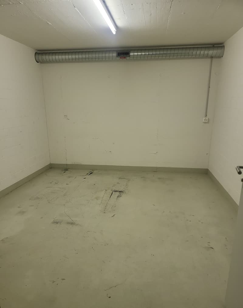 Storage/Workshop room for rent in Wallisellen (1)