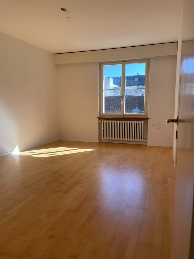 Gemütliche 5.0-Zimmerwohnung in Aarau zu mieten (3)