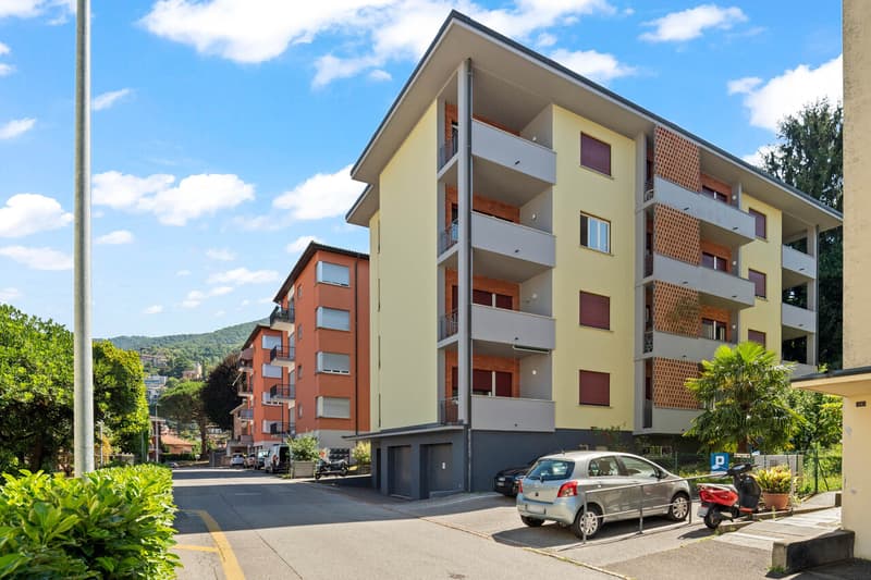 Mehrfamilienhaus mit 12 Wohnungen (1)