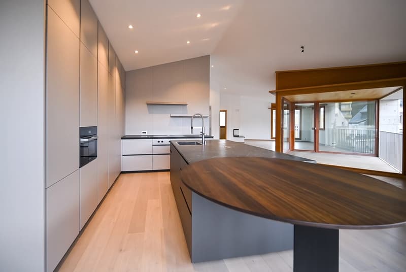Elegant secondary residences in sculptural architecture Chalavus (3)