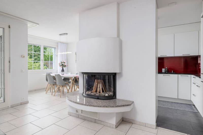 Family-friendly 5.5-room attic maisonette apartment (3)