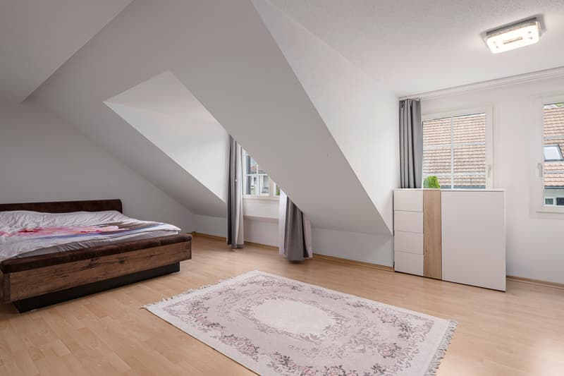 Family-friendly 5.5-room attic maisonette apartment (9)
