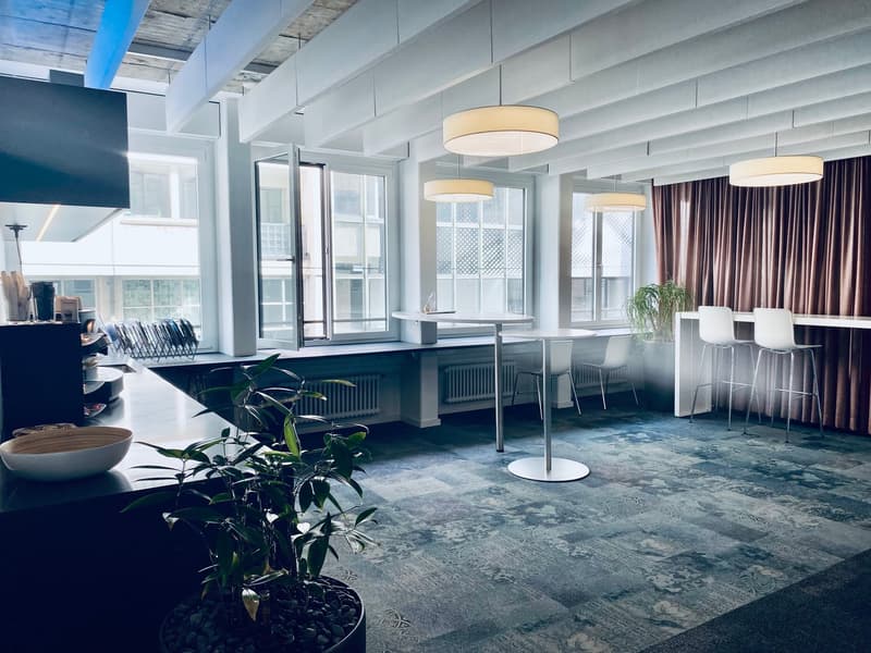 Espace de bureau représentatif avec parking dans la vieille ville de Lucerne (9)