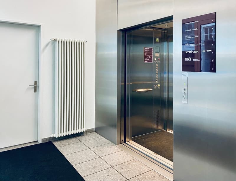 Espace de bureau représentatif avec parking dans la vieille ville de Lucerne (11)