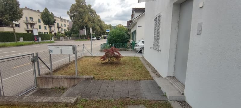 Urban 3.5-room single-family house with 1-room annex and parking space in Winterthur (4)