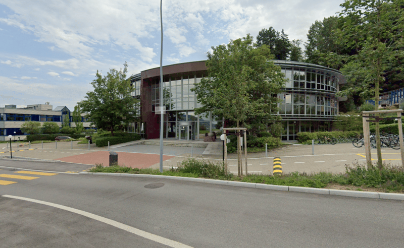 Place de stationnement à louer (1)