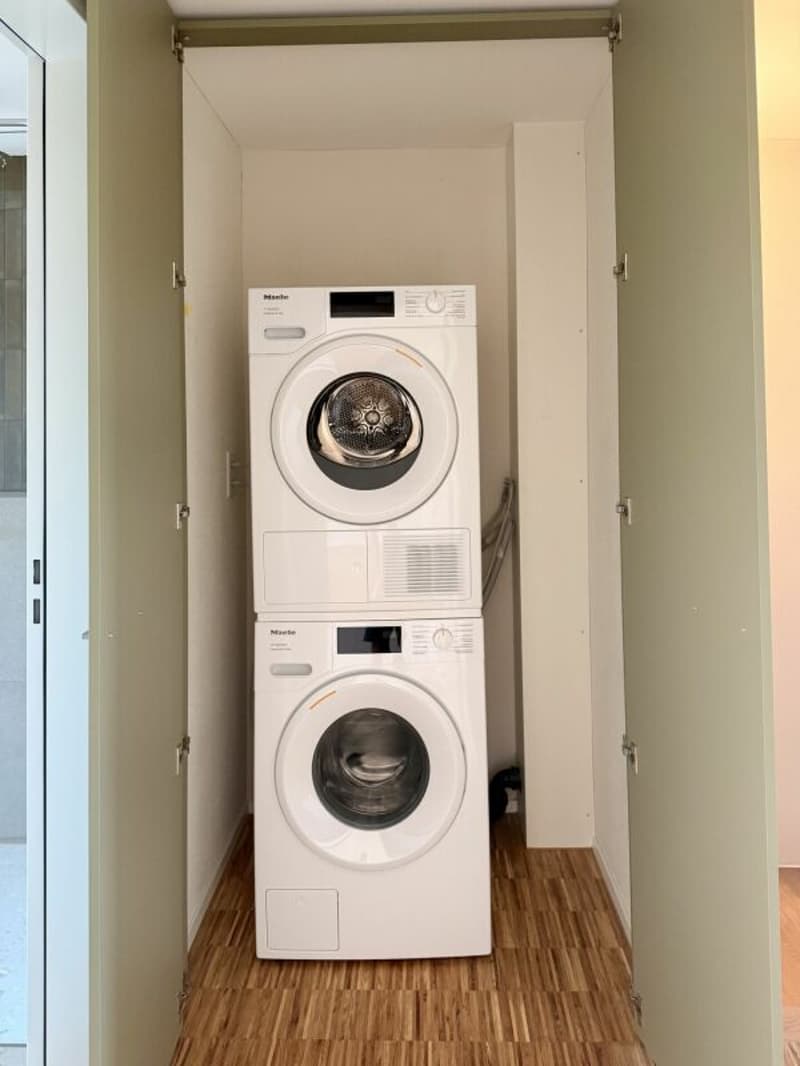 Modernes Wohnen mit Galerie, Garten und eigener Tiefgarage (Mittelhaus) (7)