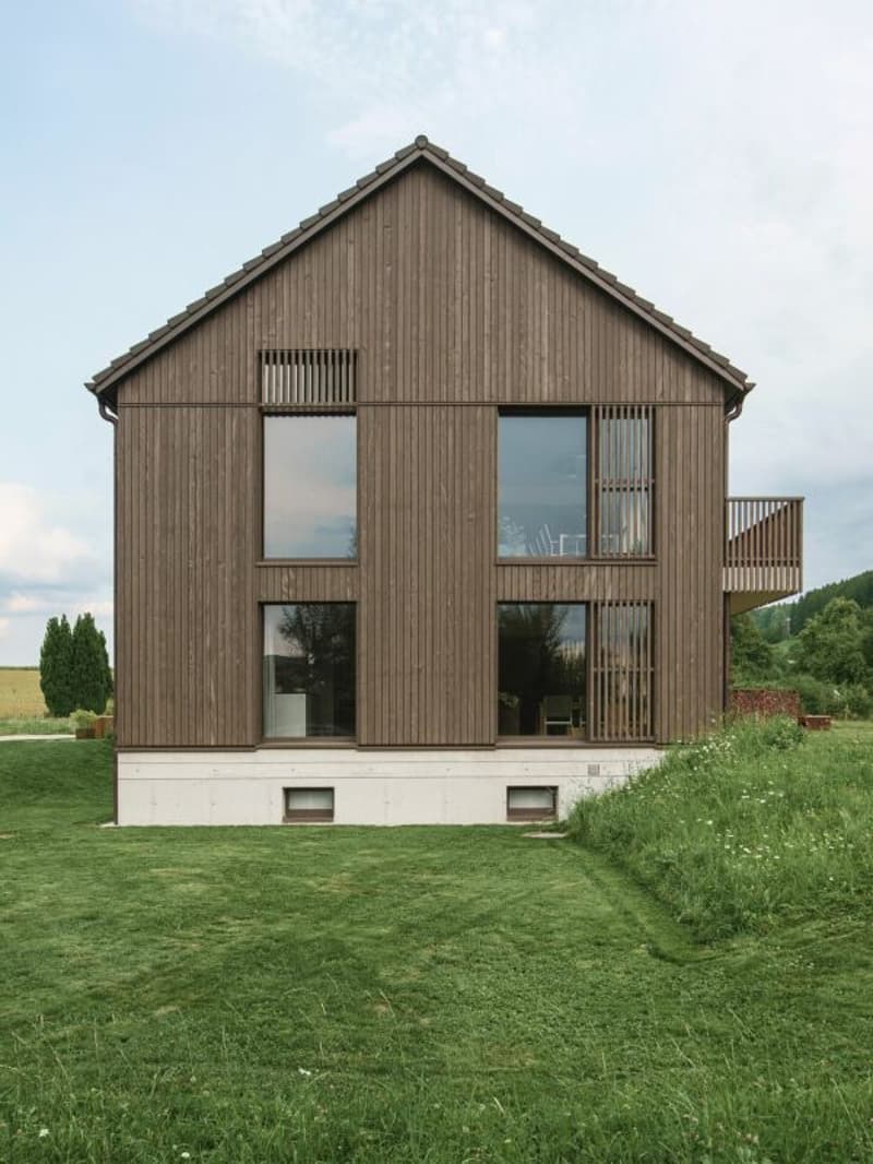Modernes Wohnen mit Galerie, Garten und eigener Tiefgarage (Eckhaus) (1)