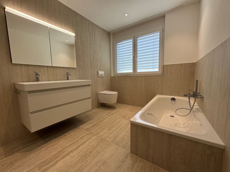 Lusso ridefinito – appartamento in mansarda con generosità e vista panoramica! (12)
