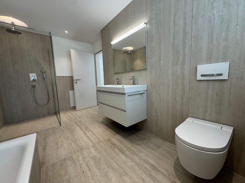 Lusso ridefinito – appartamento in mansarda con generosità e vista panoramica! (11)