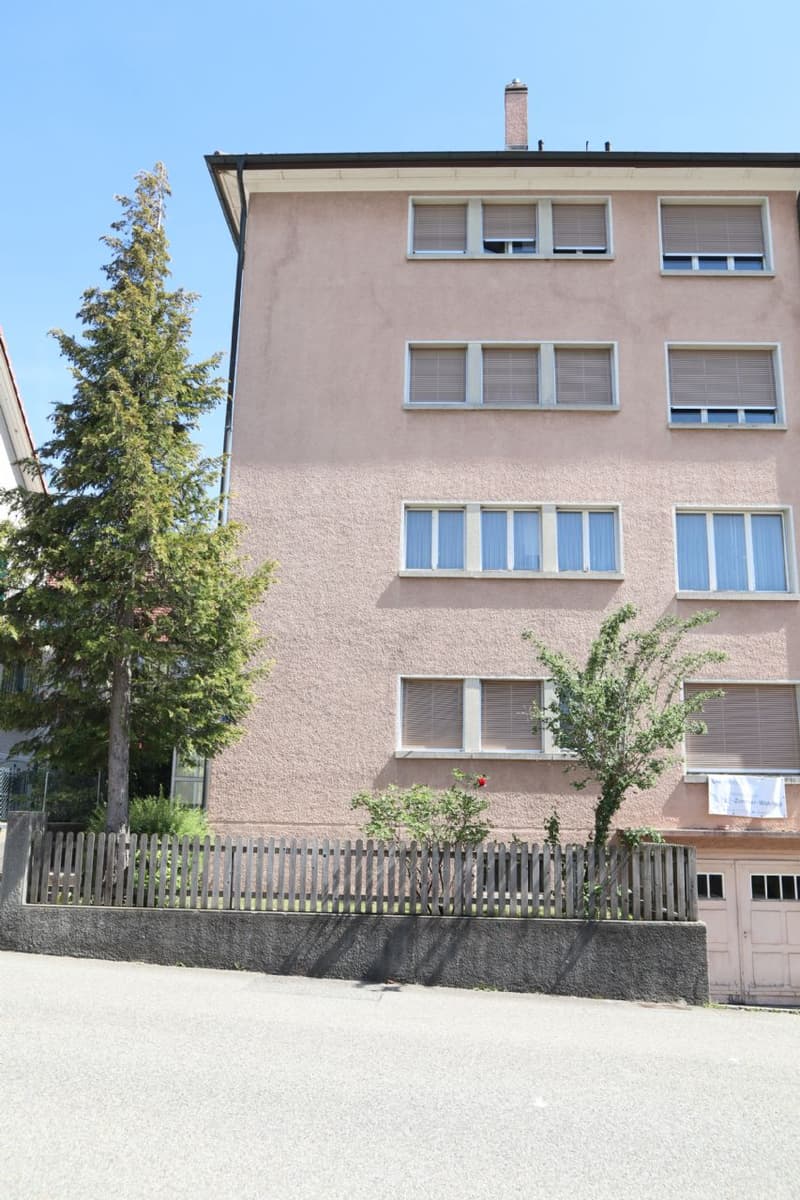 Casa multifamiliare tranquilla nel quartiere di Sälipark, vicino ai trasporti pubblici! (5)