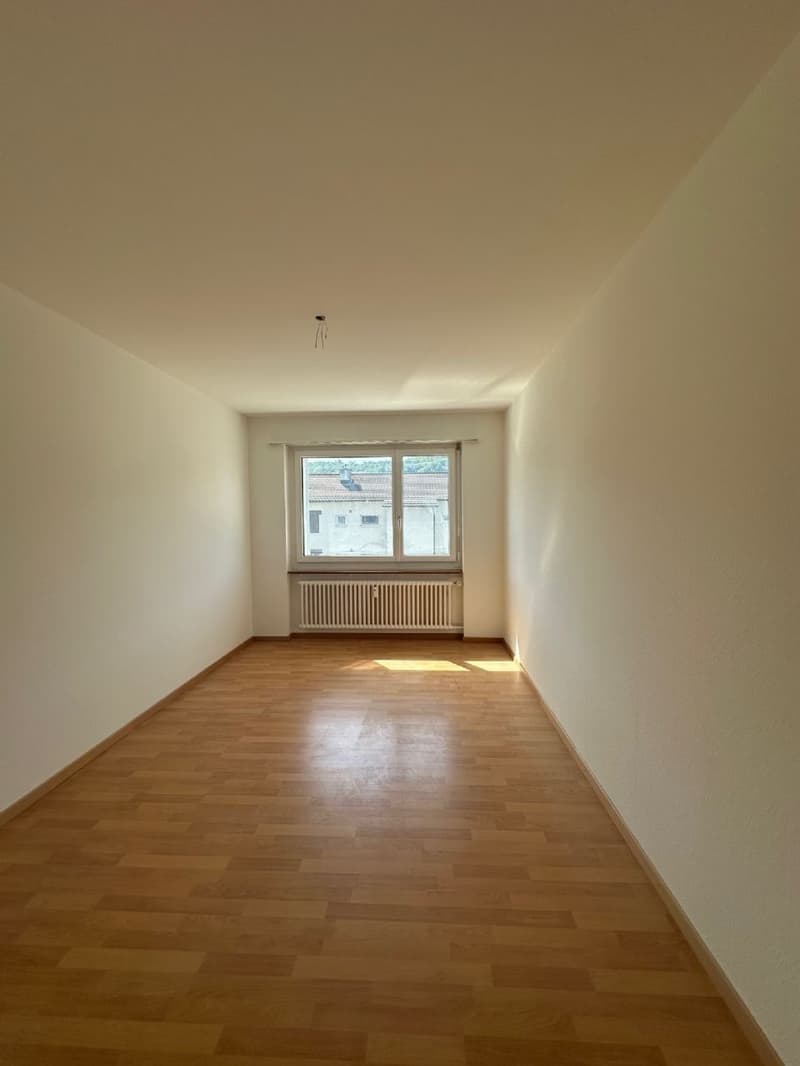 Teilsanierte 3.5-Zimmerwohnung zu vermieten an ruhiger und bevorzugter Lage! (8)