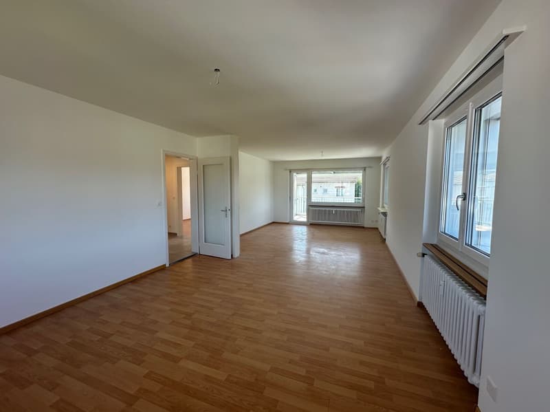 Teilsanierte 3.5-Zimmerwohnung zu vermieten an ruhiger und bevorzugter Lage! (7)