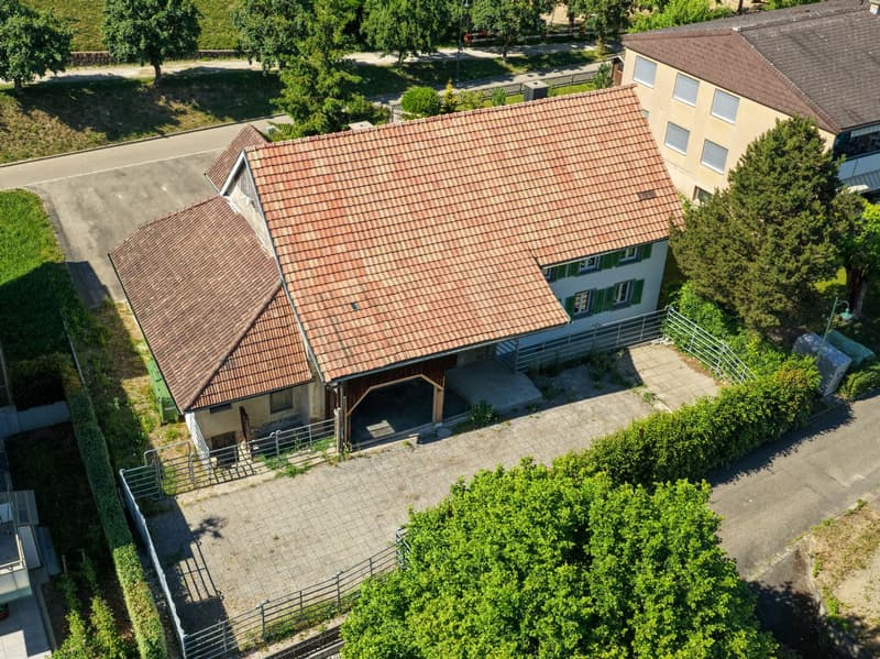 Casa colonica storica idilliaca in posizione centrale (2)