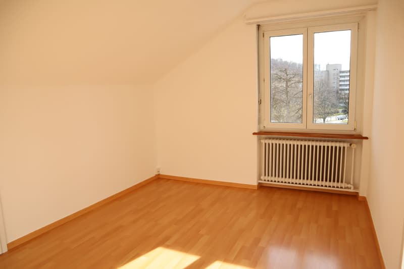 Nähe ÖV, Einkauf, ideal zentral, rechte Aareseite! (4)