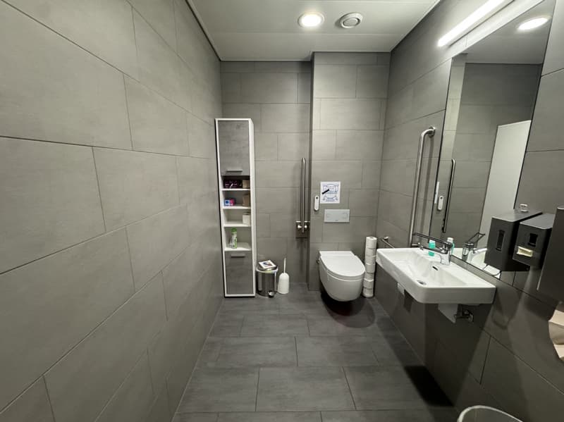 Bürofläche im 2. OG mit 156m2 mit grosser Dachterrasse (8)