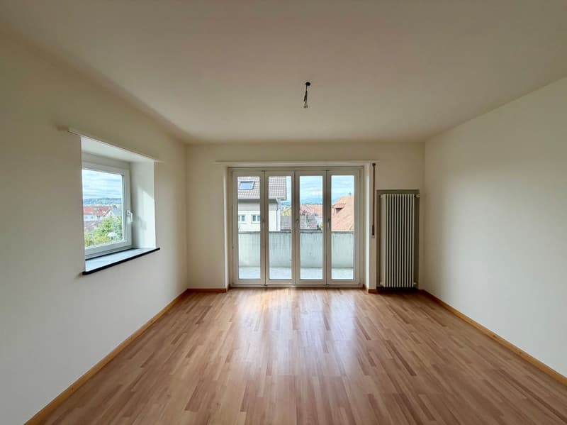 Teilsanierte Wohnung an ruhiger Lage im Grünen, direkt am Waldrand! (1)