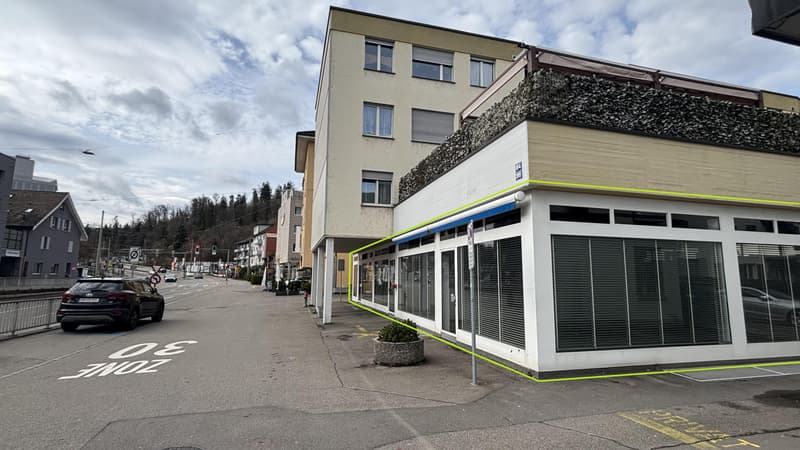 Spazio commerciale in posizione centrale a Töss (2)