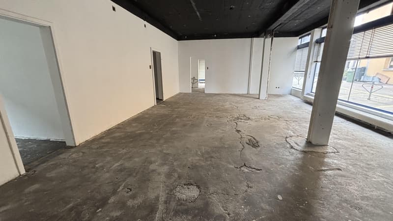 Spazio commerciale in posizione centrale a Töss (5)