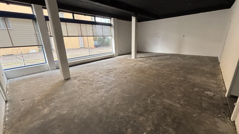 Spazio commerciale in posizione centrale a Töss (3)