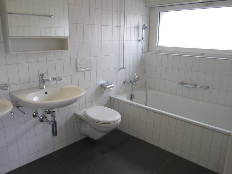 Family-friendly apartment building (7)