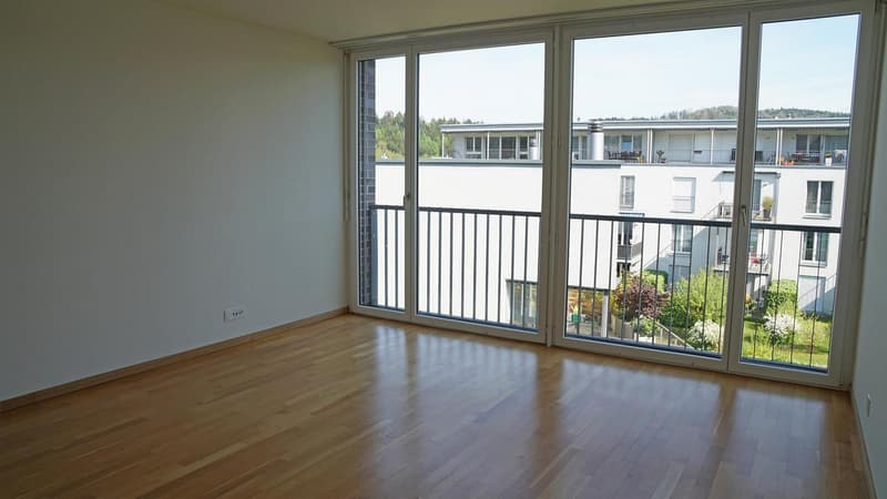 Family-friendly apartment building (4)
