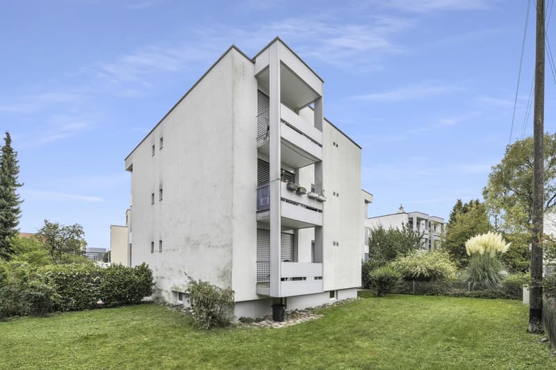 Commercial space in Zürich-Seebach for rent as temporary use (2)