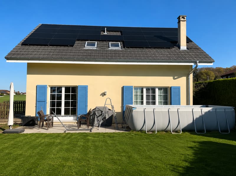 Schöne individuelle Villa mit 6,5 Zimmern, Erdwärme und Solarpaneelen – Mézières (FR) (4)