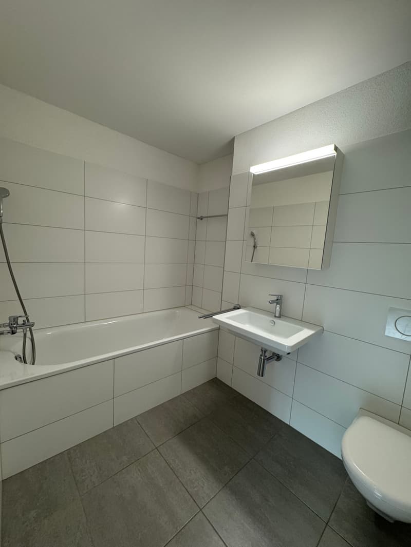 Badezimmer mit Badewanne
