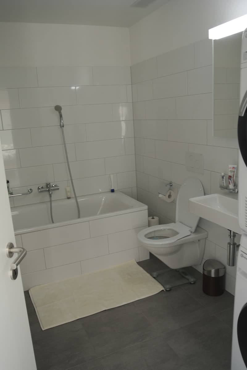 Badezimmer mit Badewanne