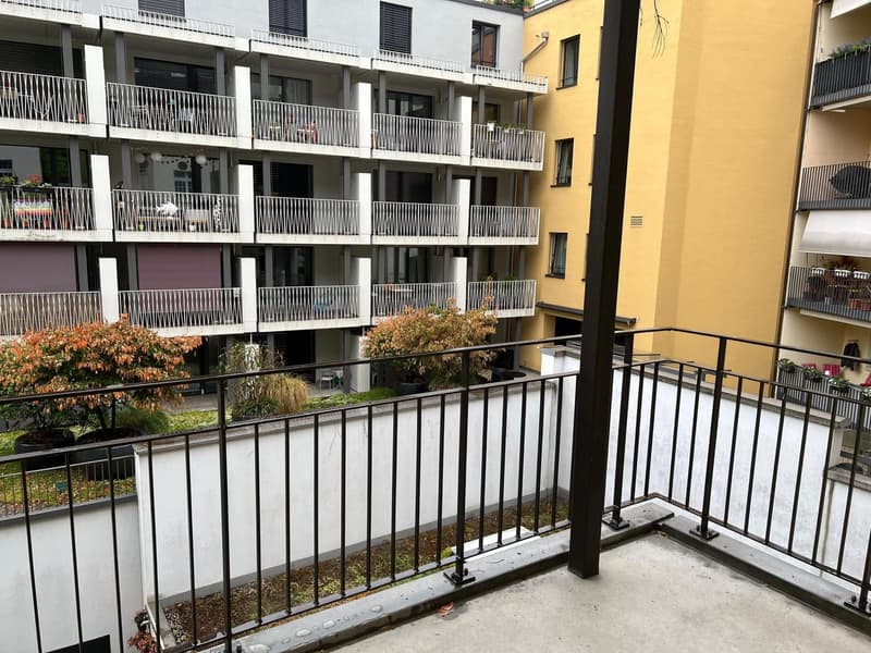 Living at Löwen Center Lucerne - Spacious, bright 2.5 room apartment for rent (9)