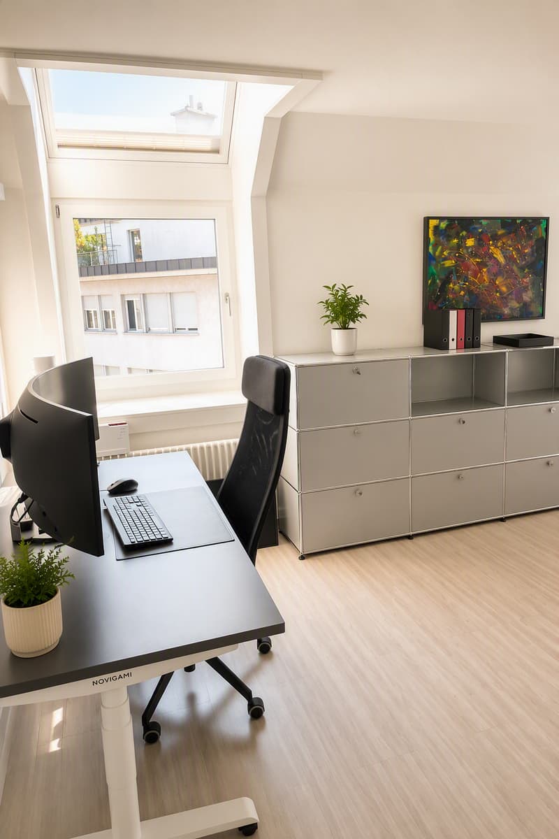 Espace de bureau central sans pareil dans le Löwencenter (3)