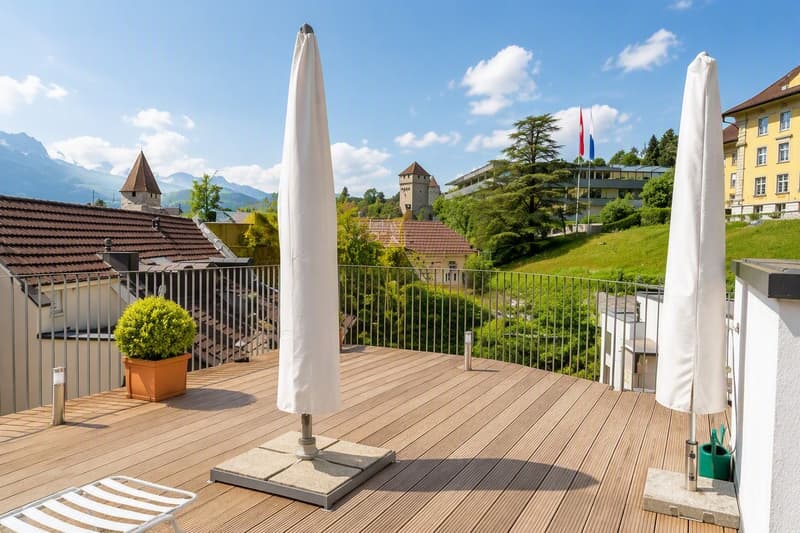 Living above the roofs of Löwen Center Lucerne - Exclusive Maisonette Attic Apartment, 190m2 (13)