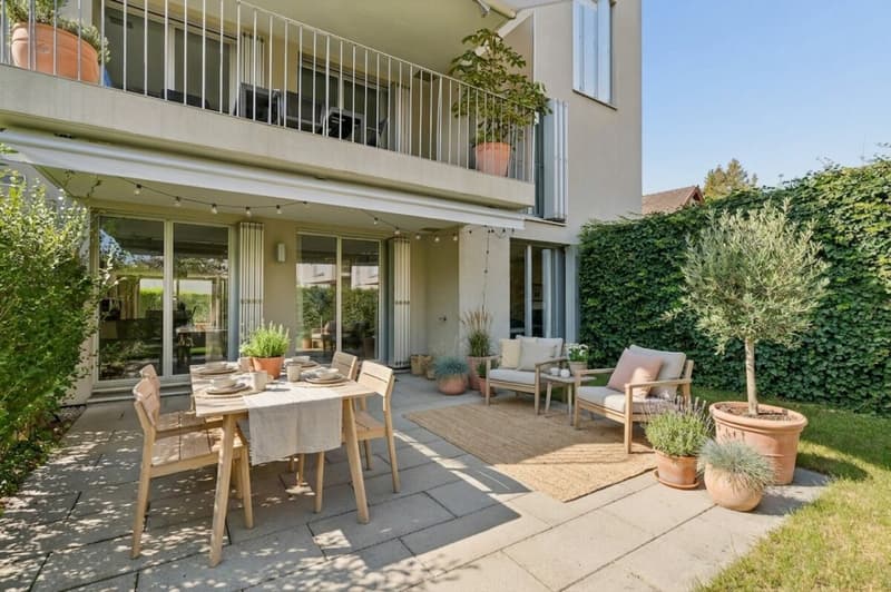 Grosszügige 4.5-Zimmer-Gartenwohnung in zentrumsnähe in Höngg (5)