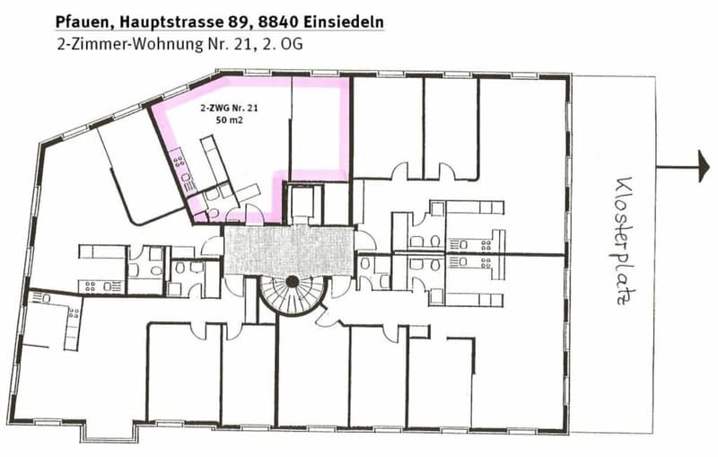 Appartement 2 pièces central à louer sur la place du monastère (9)