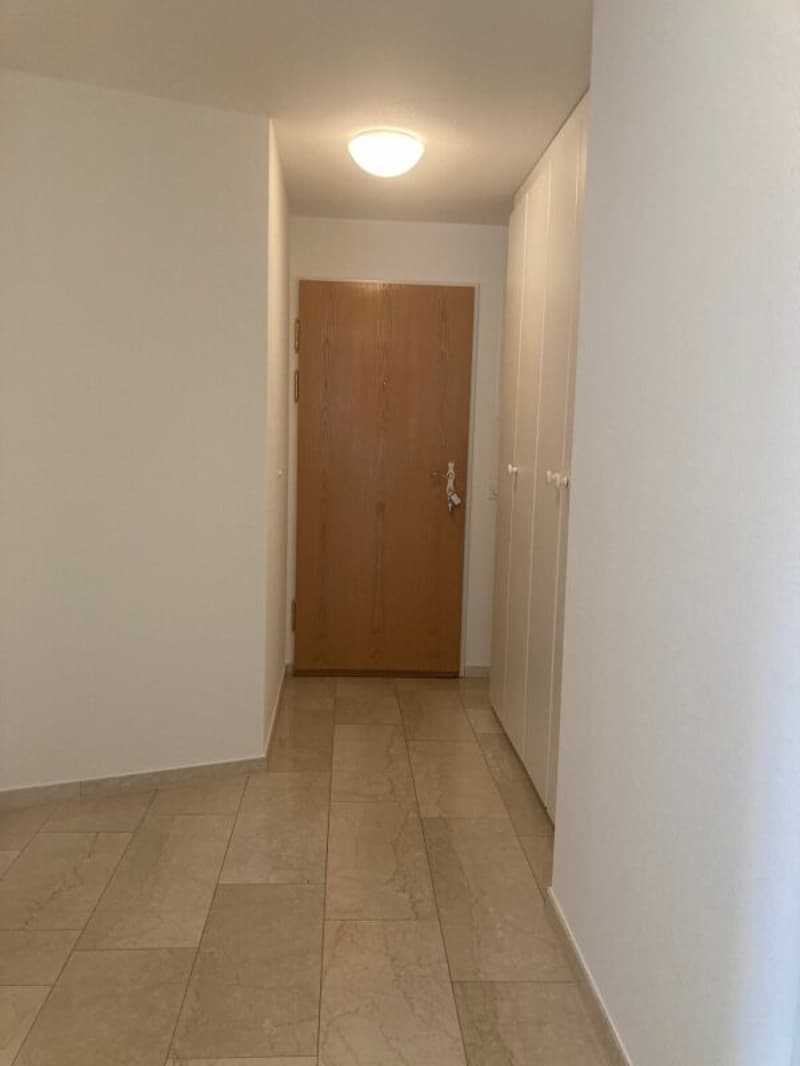 Appartement 2 pièces central à louer sur la place du monastère (4)