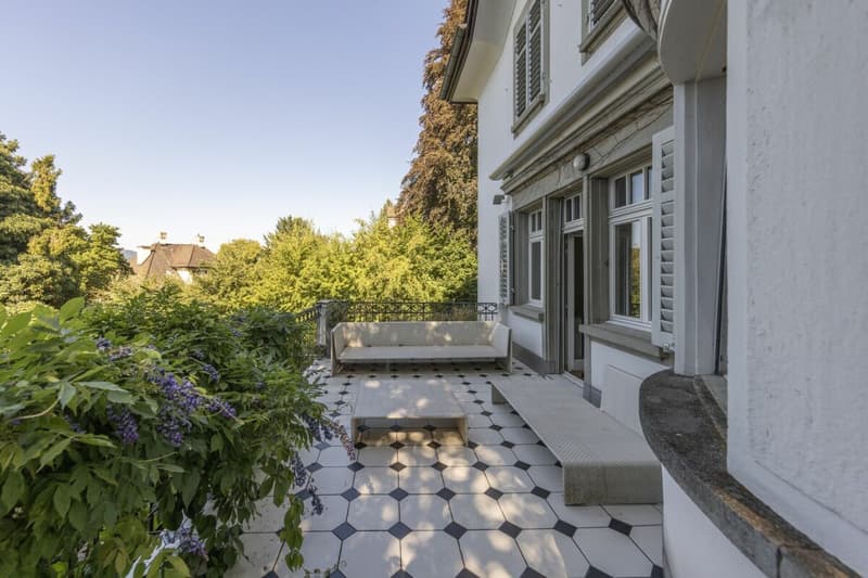 Exclusive City Villa (9.5 rooms) in a sought-after location in Zurich (8)