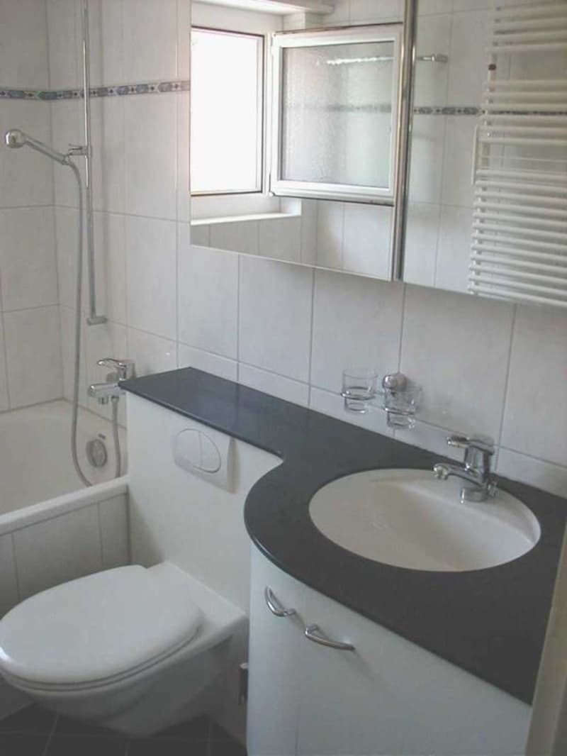 Gemütliche 2-Zimmer-Wohnung mit Balkon in Rüti (5)